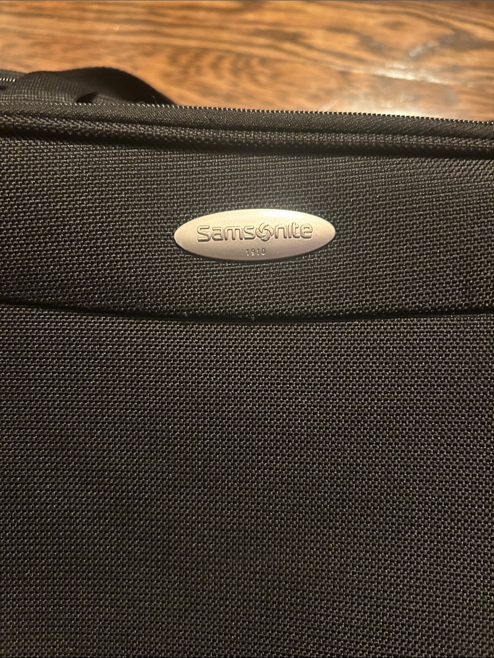 Samsonite Black Travel Weekend Duffel Bag - Picture 2 of 9